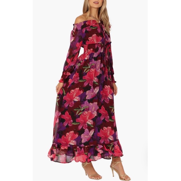 PETAL & PUP NWT Luanne Floral Off the Shoulder Long Sleeve Maxi Dress - Picture 2 of 15